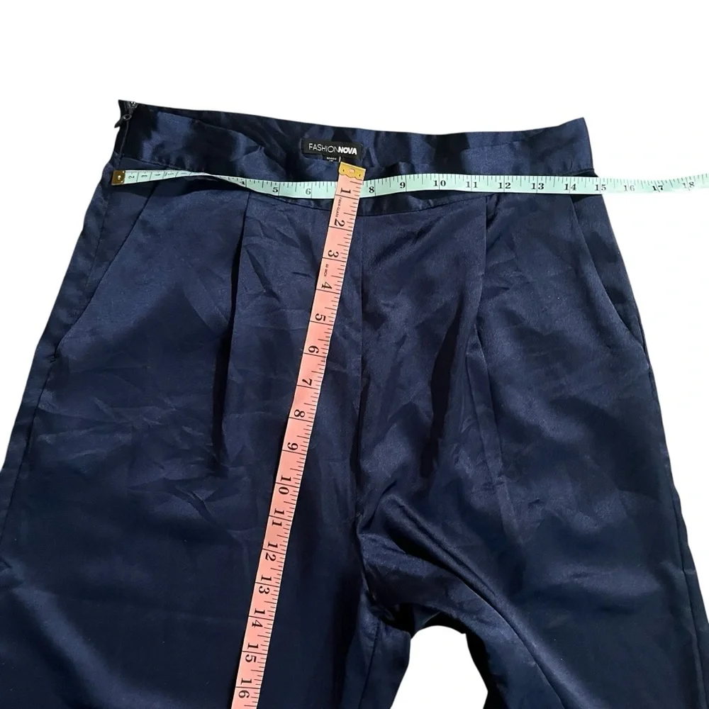 Fashion Nova - Satin Wide Leg High-Rise Pants in Navy Size Medium